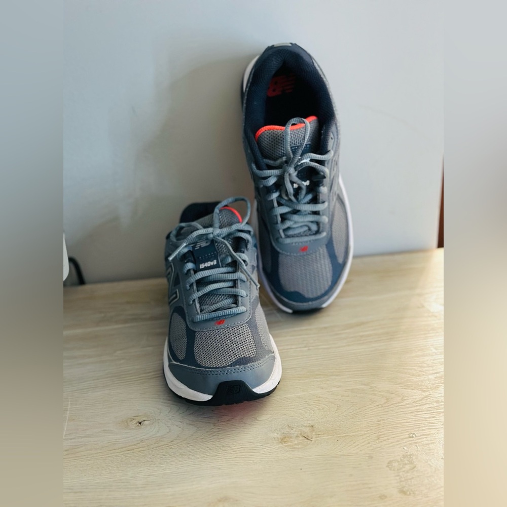 New Balance 1540V3 Running, Black/Castlerock US